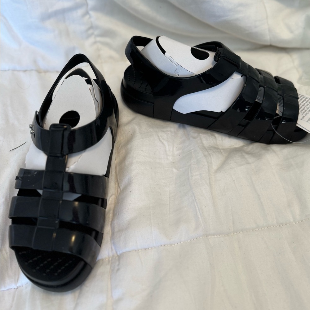 Crocs Splash Fisherman sandals, glossy black, size 5 NWT